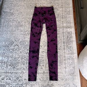 Lululemon purple and black tie dye full length leggings size 4